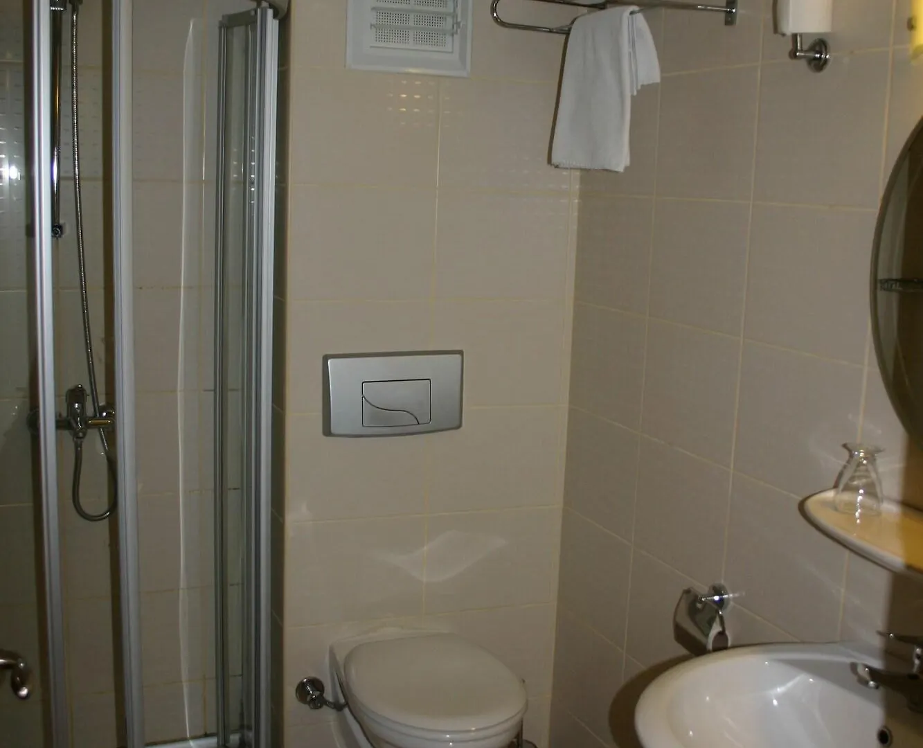 **  Yavuz Hotel Istanbul Turkey