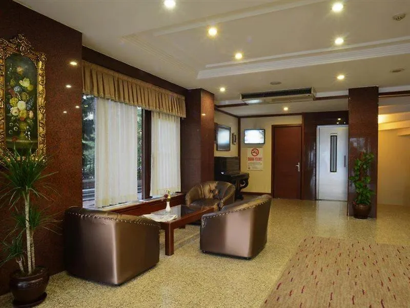 Yavuz Hotel İstanbul 2*,