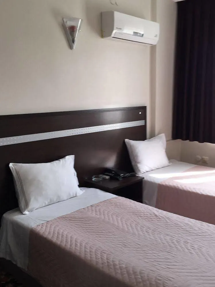 **  Yavuz Hotel İstanbul Türkiye