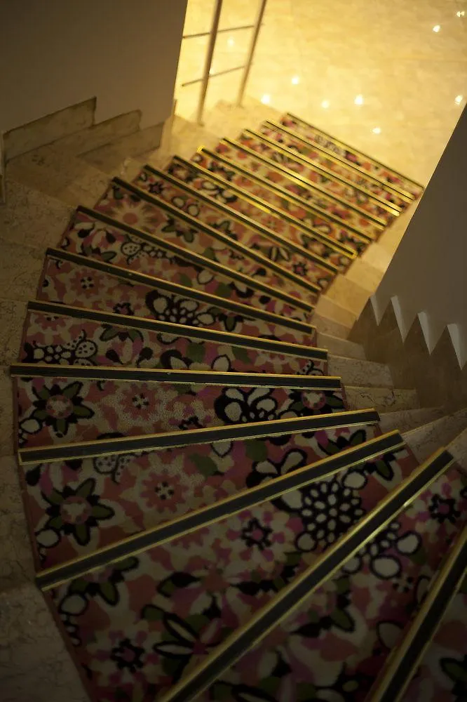 Yavuz Hotel İstanbul 2*,